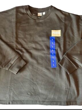 NWT Women’s Puma Black Crewneck Sweatshirt with Gold Logo Patch Size L